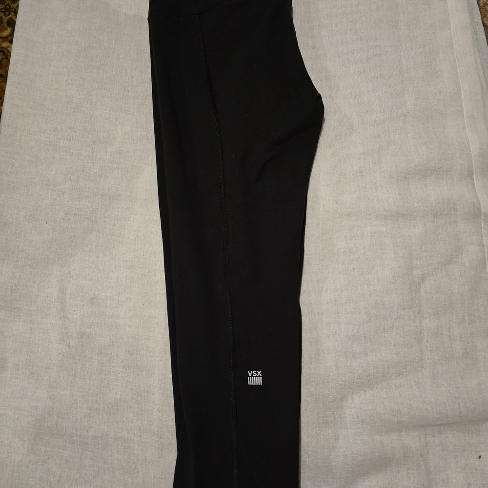 VSX Knockout By Victoria Secret Capri Size Medium